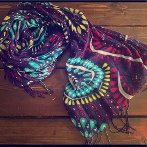 Multicolored scarf